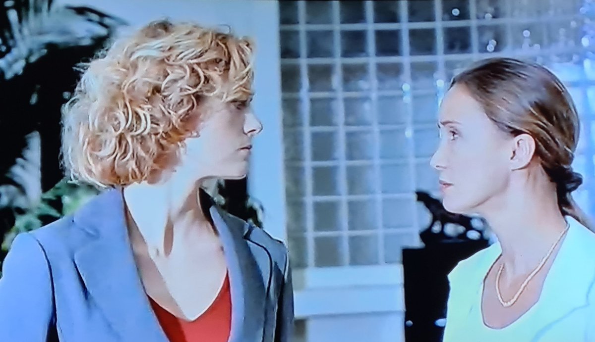 Sandrine2214's tweet photo. Des rediffusions qu'on adore 🥰
La série "Boulevard du Palais" ép: Rêve d'Afrique (2004) c'est ce mercredi 26 octobre à 9h15 sur la chaîne #PolarPlus .
Un vrai plaisir de retrouver @cathmarchal_off dans le rôle de Line Karvin 💜
Vraiment un excellent souvenir ❤️ https://t.co/5kgIKkE8zR