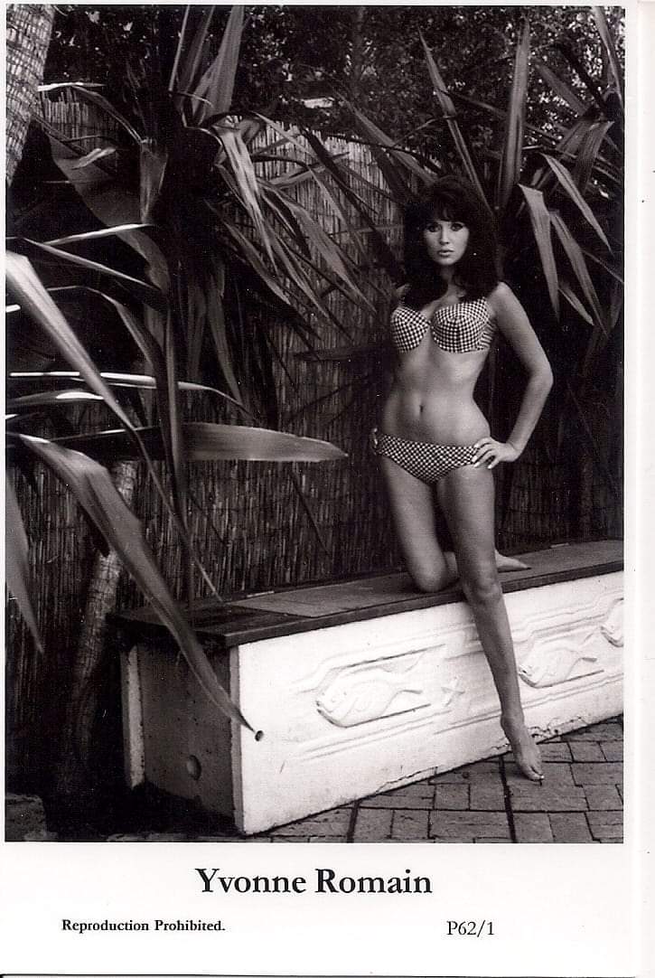 TheTartanDalek's tweet photo. @Mysteron1959 Here is my latest appreciative tweet for the many glamorous actresses who have graced the silver screen in a Hammer Horror movie 🎥 🍿. This one is for the beautiful Yvonne Romain.
#YvonneRomain
#TheCurseoftheWerewolf
#CaptainClegg
#HammerHorror
#HammerGlamour https://t.co/P1ccv1xi55