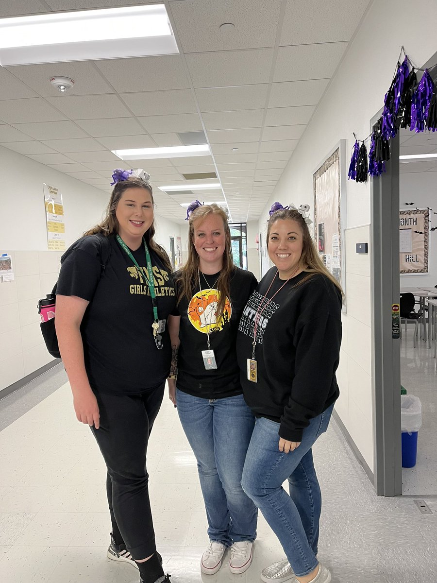 It’s crazy hair day today, but we decided to do spooky hair instead  🕷️👻