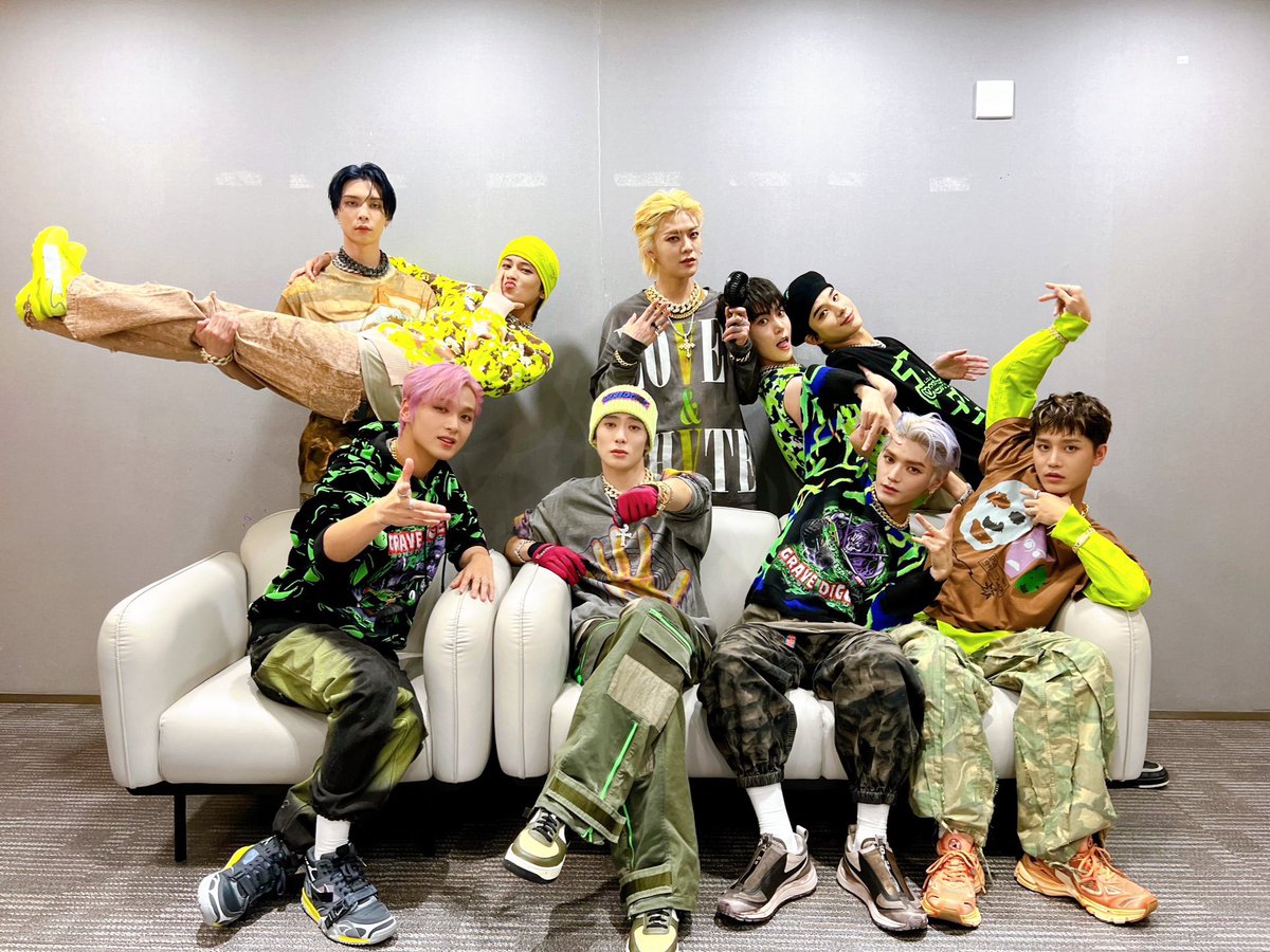 noxx_nox's tweet photo. #MAMAVOTE #NCT127
어딘가 요상한 일이칠💚 https://t.co/jMTNKRn7S1