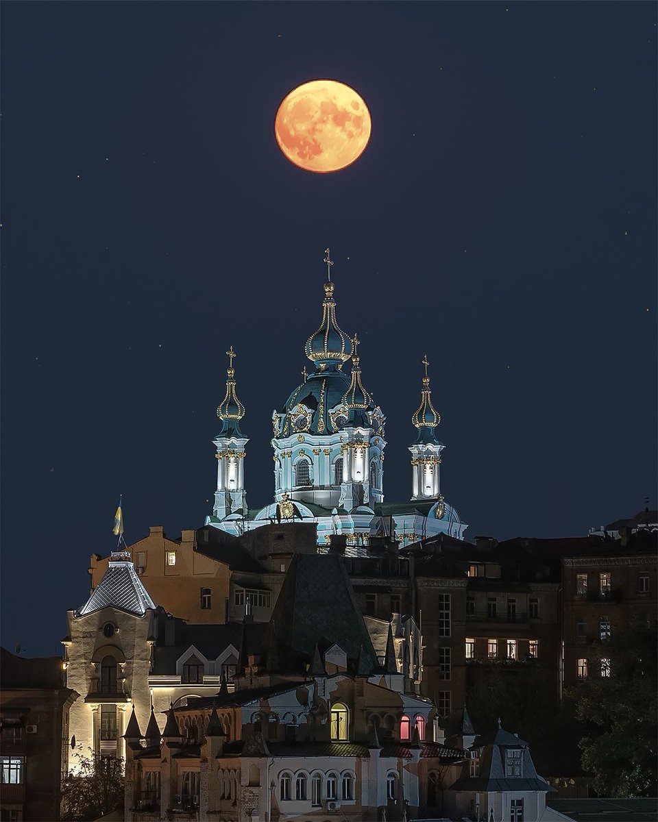 #Київ / #Kyiv