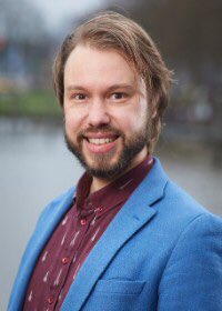 ￼
Stel je voor: een Nederland waarin economische groei niet meer voorop staat, terwijl de welvaart intact blijft. En met minder stress en meer vrije tijd. Oud-Berkelaar en econoom Paul Schenderling legt uit hoe dit kan <a href="/BiebOostland/">de Bibliotheek Oostland</a> op 2/11 in Bieb Berkel 20.00 u. Vrij toegang.