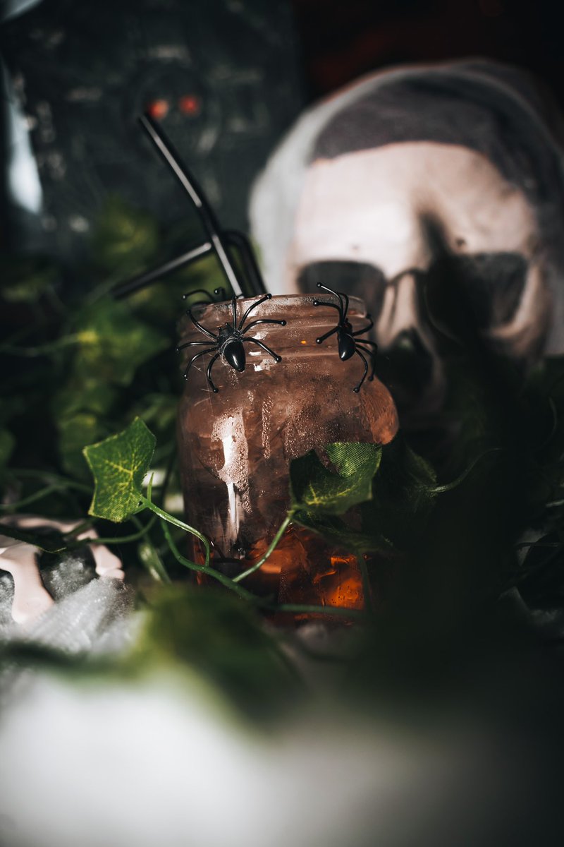 The second of our 5 part Halloween Cocktail additions 

Witches Bile 🧙‍♀️ 

Old J Spiced Rum
Orange liquor
Apple juice
Lemonade

Available from Thursday 💀