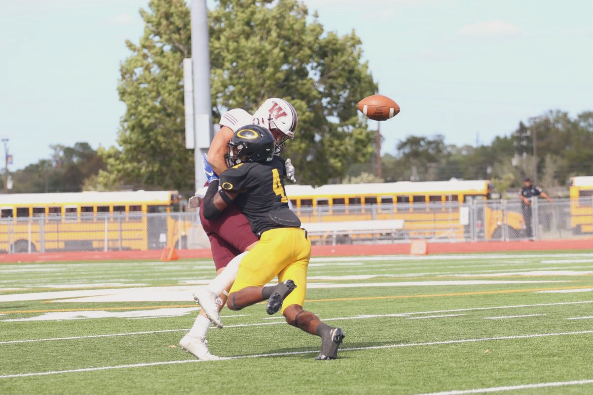 Mckinleywilson_'s tweet photo. Man on a mission.. #4Hunting @KLEINOAKFB @CoachCMILLS @BHoward_11 @CKennedy247 @NextLevelD1 @MrTower_ https://t.co/fBdlMkPdpv