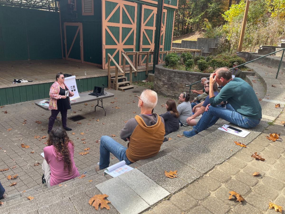 CodenceInc's tweet image. Learning about #UX design principles with Heather McCue. 

Autumn leaves designed by nature 😉 🍂 

#PauseOnError #ClarisFileMaker