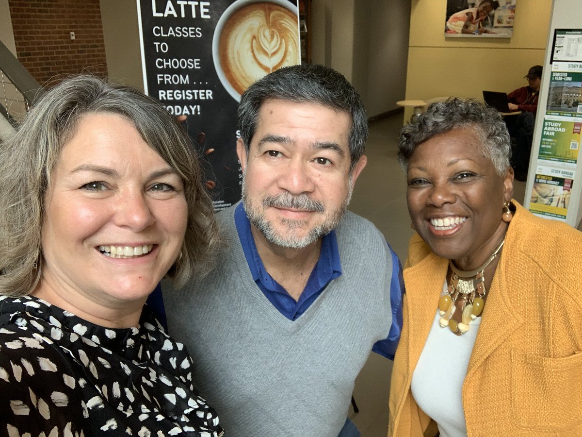 <a href="/drpamasGMU/">Roberto Pamas</a> It’s a great day <a href="/GMUEdLeadership/">GMU Education Leadership Program & Policy Studies</a> when you run into <a href="/drphyllpajardo/">Phyllis Pajardo</a> in the hallway and can chat about 20+ years of FCPS memories AND the first student recipients of the Pajardo scholarship fund her at Mason!  cehd.gmu.edu/news/stories/p…  - thankful for Dr. Phyll!