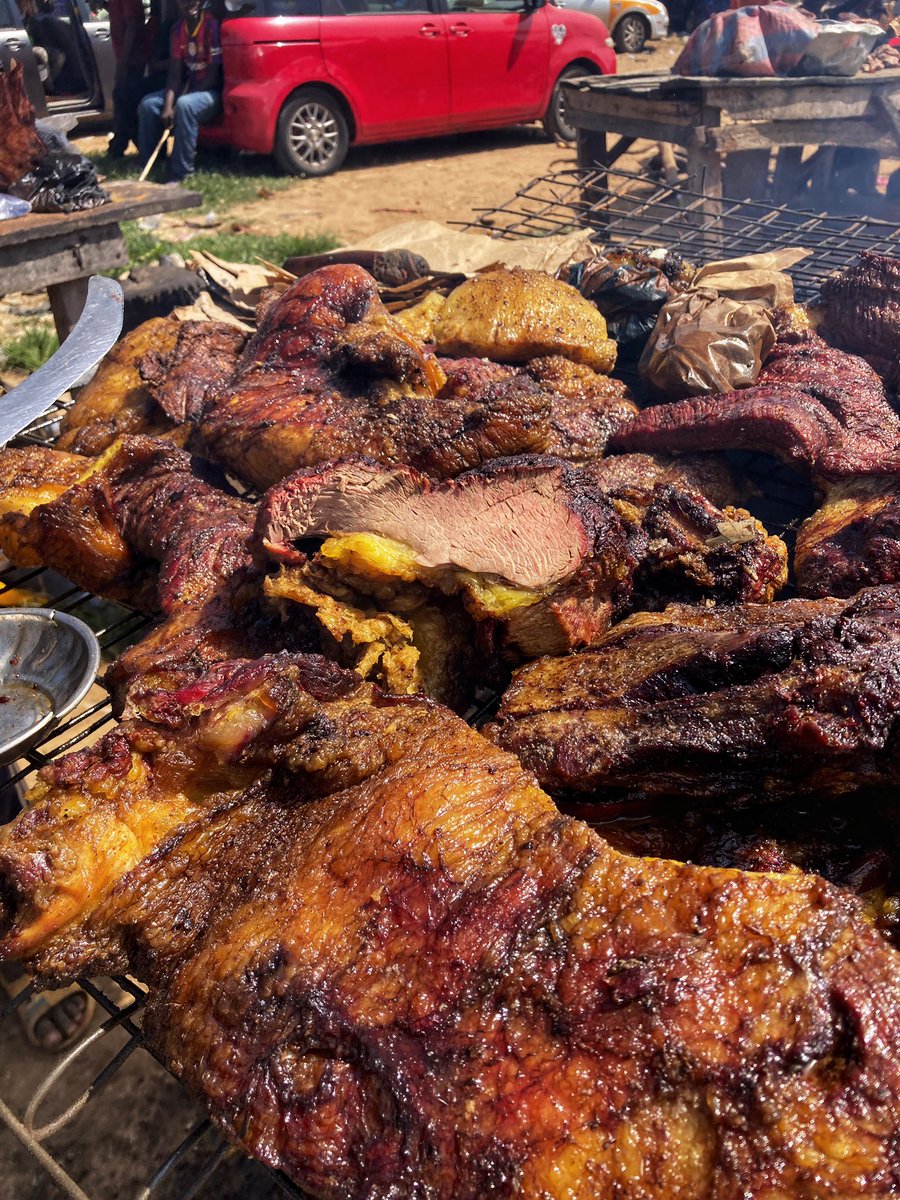 JCourtright08's tweet photo. A few photos from the #Buipe garbal yesterday. The weekly cattle market, which is said to be the largest in #Ghana, brings in people from across the region and is an economic lifeline for the townspeople. https://t.co/SSAkSbfxrc