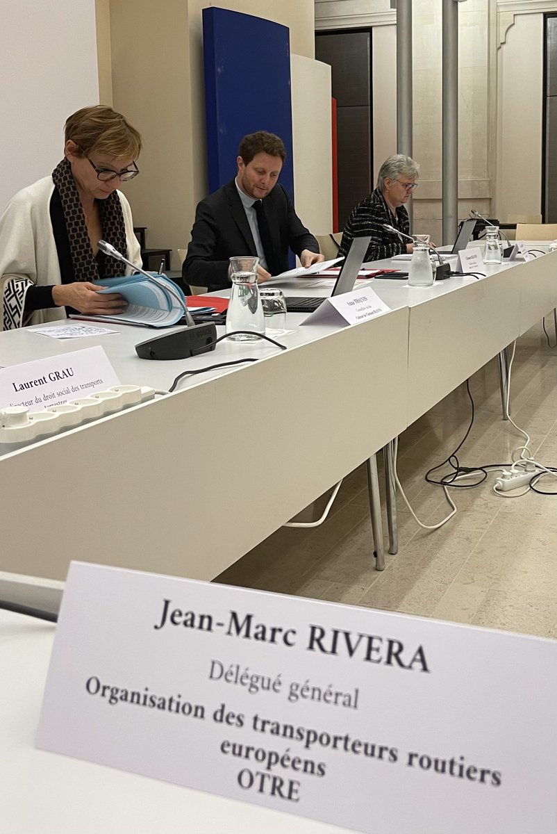 Nouvelle réunion avec <a href="/CBeaune/">Clément Beaune</a>, ministre des Transports pour évoquer les question de l’attractivité de nos métiers. Un enjeu majeur pour le secteur des transports routiers.