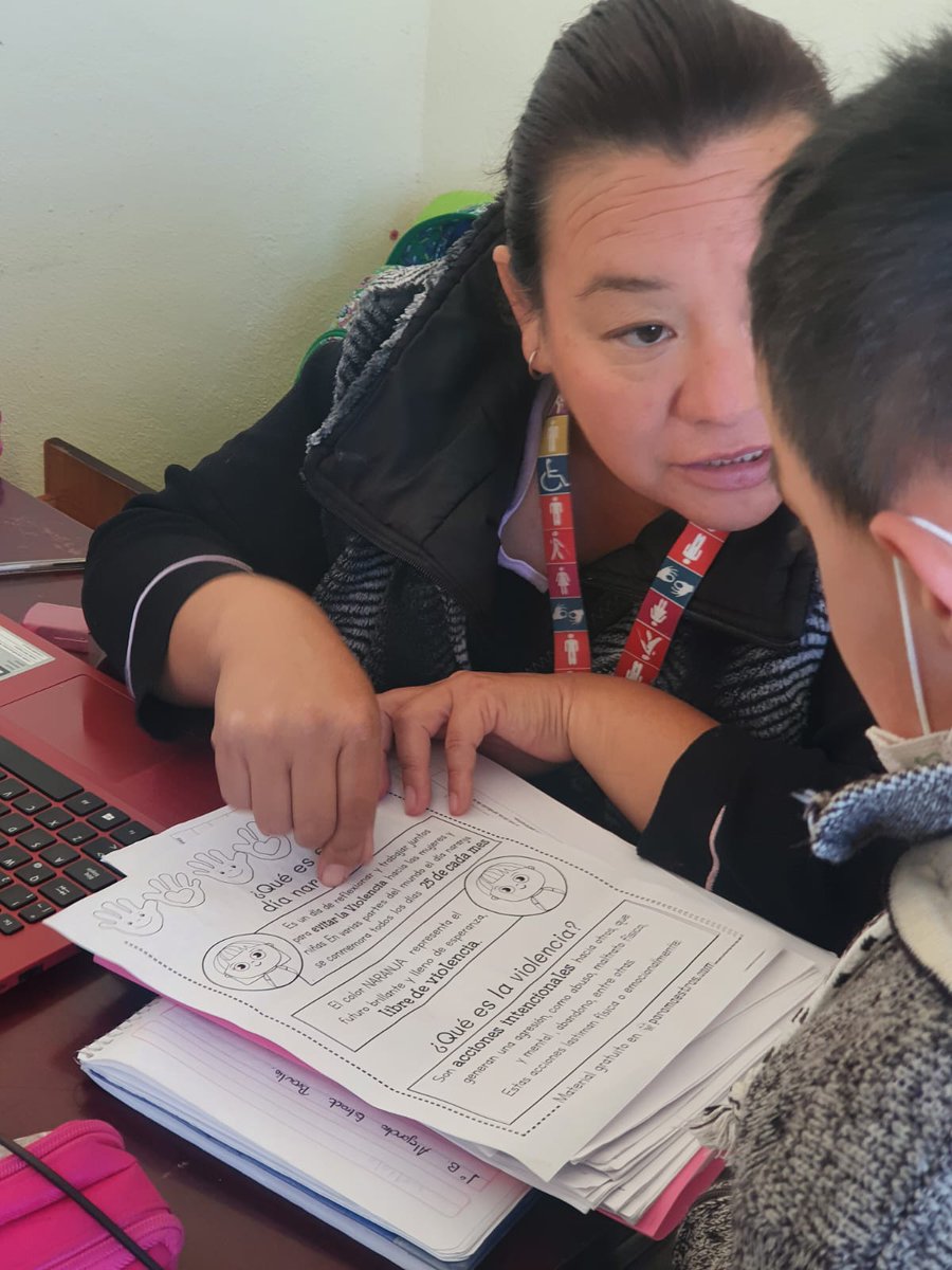 vjimenez688's tweet photo. Trabajemos juntos para evitar la violencia hacia las mujeres y niñas.
@geramonro05 
@TinocoGRogelio 
@RebecaSaldaa13 
@lucero082 
#USAER8 https://t.co/MdBhXJK8kE
