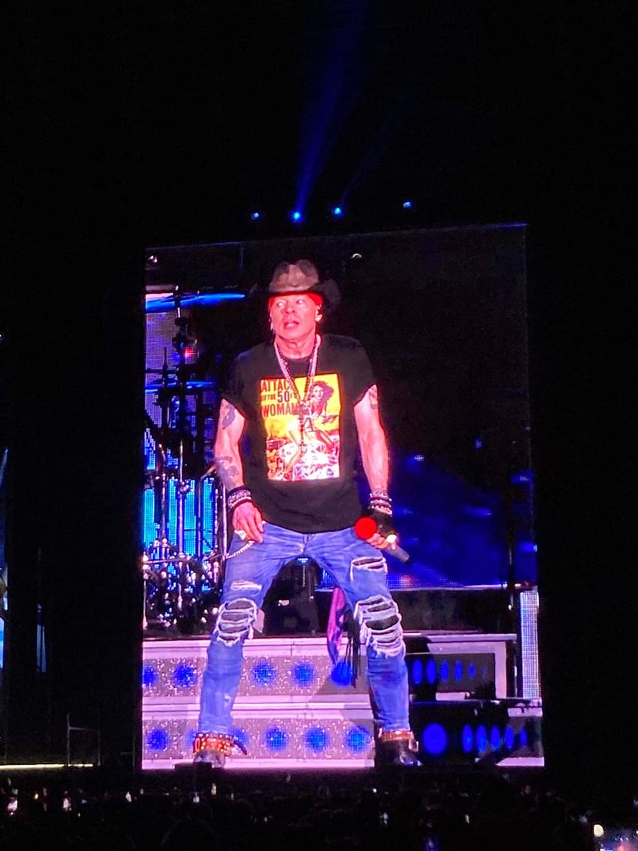 IVANPPRP's tweet photo. @gunsnroses  en Monterrey, Gracias por los boletos a @Desvelados_Tv, @JRPalaciosChapa #GunsNRoses #Desvelados #Noteduermas https://t.co/JNxbqmJUd5