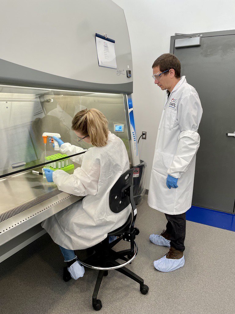 CastlCanada's tweet photo. The CanPRIME students are in the lab! Today, they are perfecting aseptic techniques under BSC and cell expansion. #biomanufacturing #behindthescenes https://t.co/kMxv7uDxJF