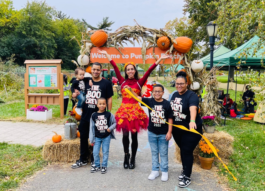 queensbotanicl's tweet photo. Bring your BOO CREW to #QBGPumpkinPatch this weekend: https://t.co/nOXgOxy3V3

Come for harvest-themed photo opportunities, crafts, and more! Ticket includes admission to both Patch AND Garden. ⁠

#NYCFall #PumpkinPatch #NYCAutumn #BOOCrew https://t.co/THnIHbsp3T