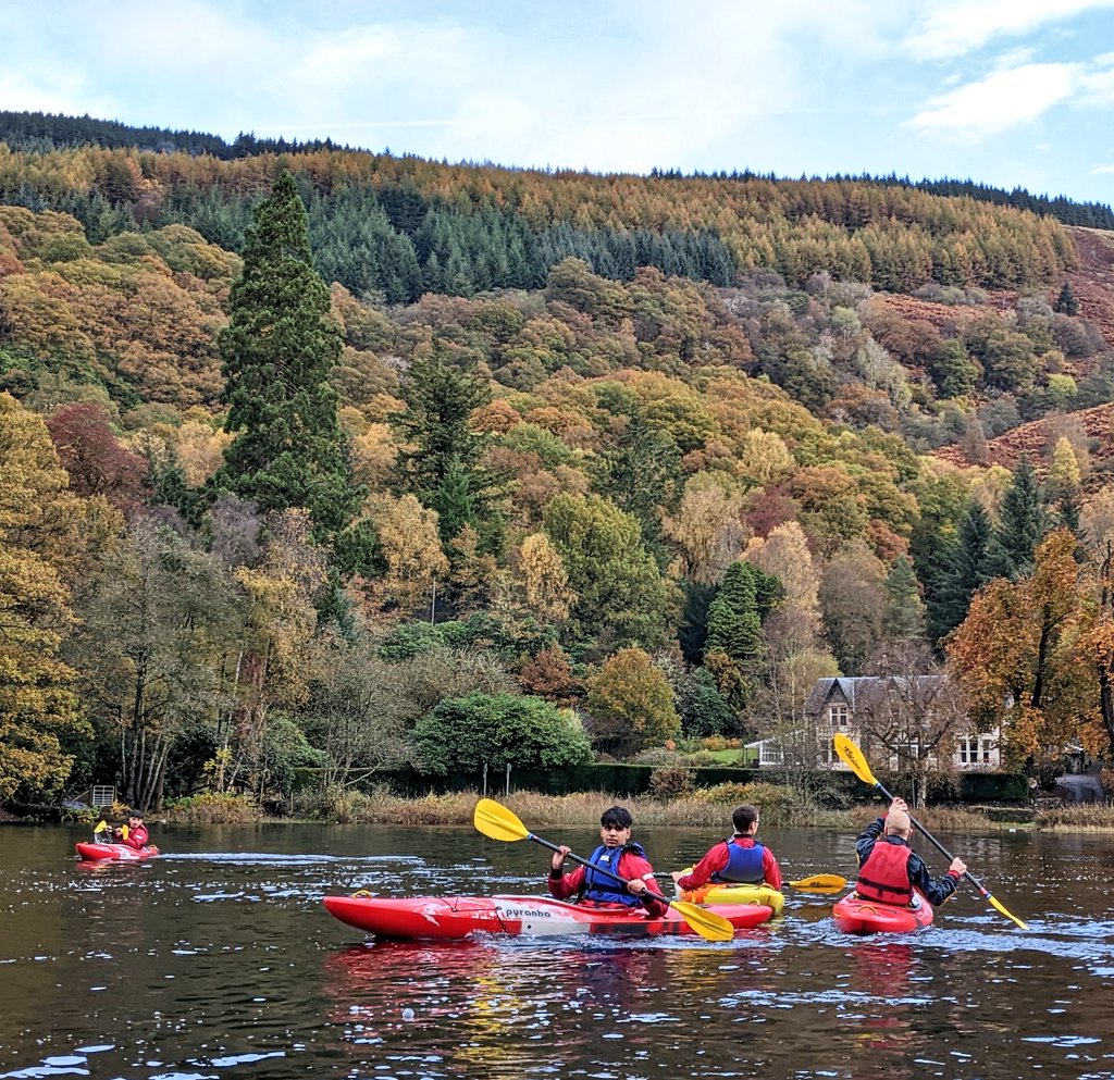 BlairvadachAndy's tweet image. Day two with @KnightswoodSec teaming up with @AndyaBcBV's team for a #kayak trip over to the @lomondtrossachs to explore #lochard...🍂🍁
Top notch #teamwork and support, and some outstanding individual efforts from both team's today! 🙌
@BlairvadachOEC
#KnightswoodBV22