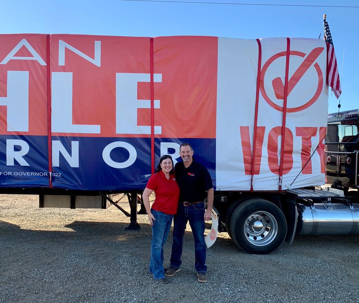 Brian Dahle visits Visalia on his Road Trip rally across California!

#Briandahle4governor is trucking across California this week asking for you to put a hard working farmer in the Governors seat.  Senator Brian Dahle. 

@DahleForGovernor.  Thanks for visiting Visalia!