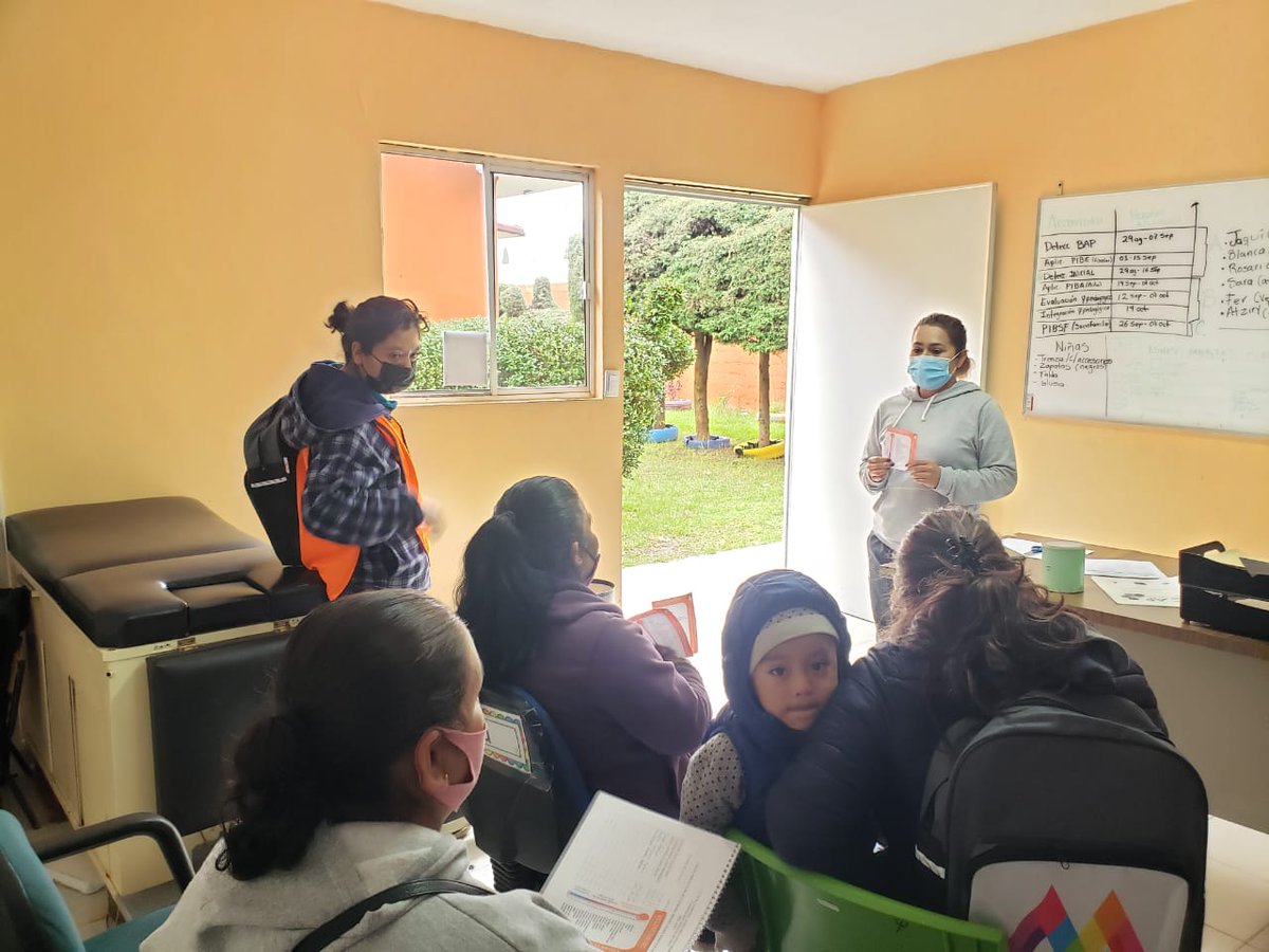 cocosgomez's tweet photo. #dianaranja CAM 72 Profra. Margarita Nieto Herrera, #Otzolotepec,México, fomentando la cultura de la no violencia hacia niñas y mujeres @SEB_Edomex @TinocoGRogelio @RebecaSaldaa13 @lucero082 https://t.co/HDMTne1ACD