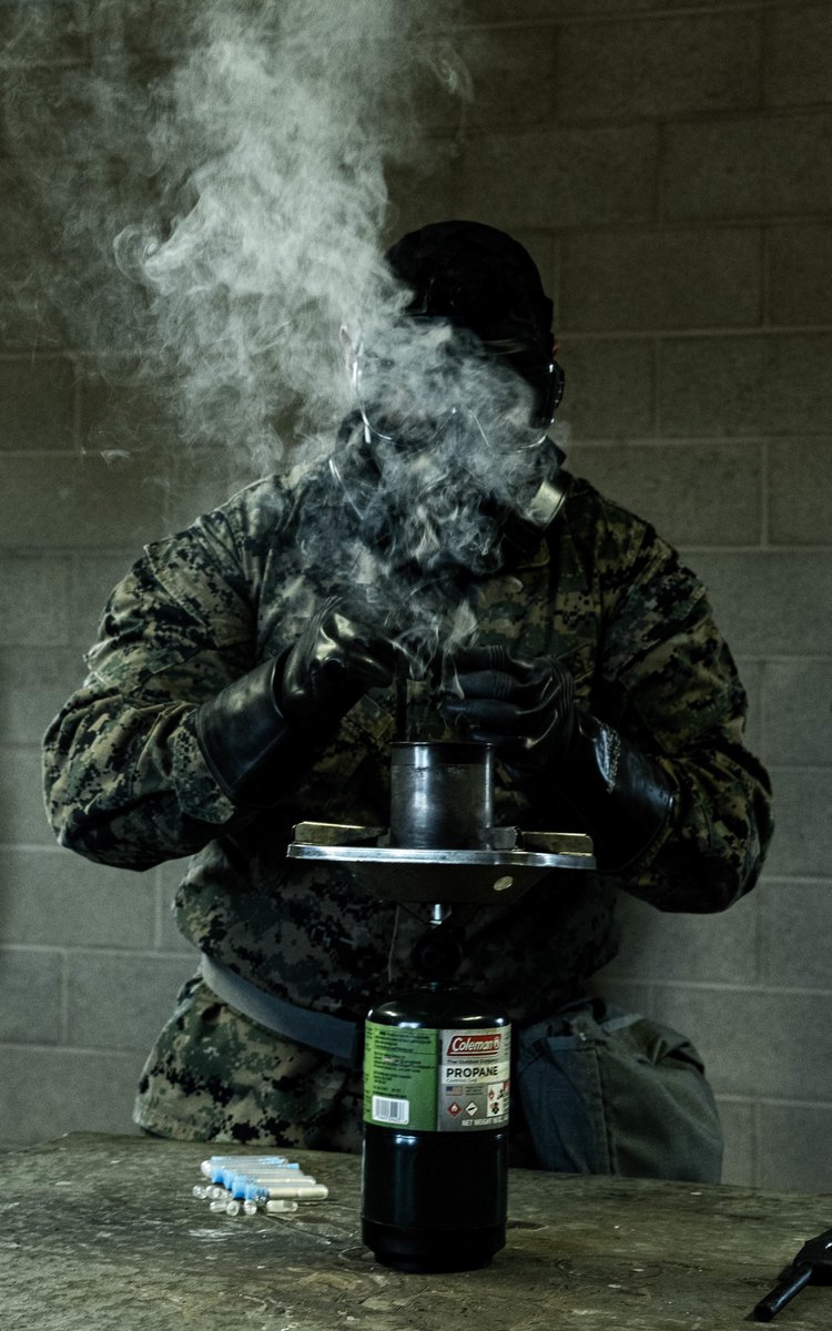 1st_Marine_Div's tweet photo. GAS GAS GAS

#USMC #Marines #military #gas #training https://t.co/sHVqFHjE3R