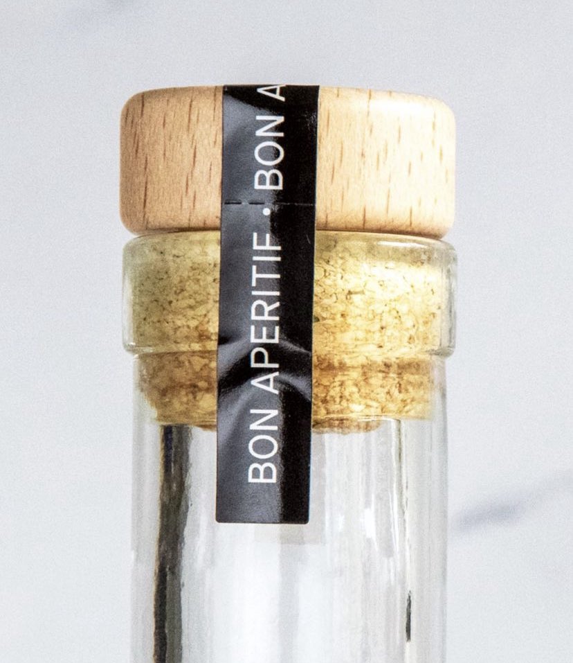 Congrats to <a href="/drinkveso/">Veso</a> on the launch of Eclipse —the experimentation arm that has nods of Acid League meets Empirical spirits 

GENIUS CONCEPT 👏 limited drops will pass to be signature flavors if consumer feedback dictates it

congrats <a href="/ChrisBeyer/">ChrisBeyer</a>