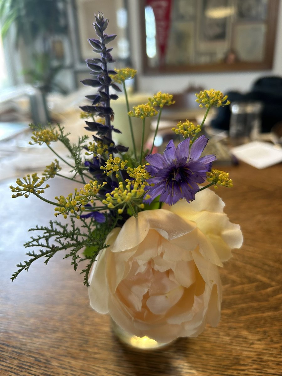 Today marks 30 years of feeling mostly as lucky as that coffee lady everybody #onhere’s mad at. Don’t tell the haters: still in love.