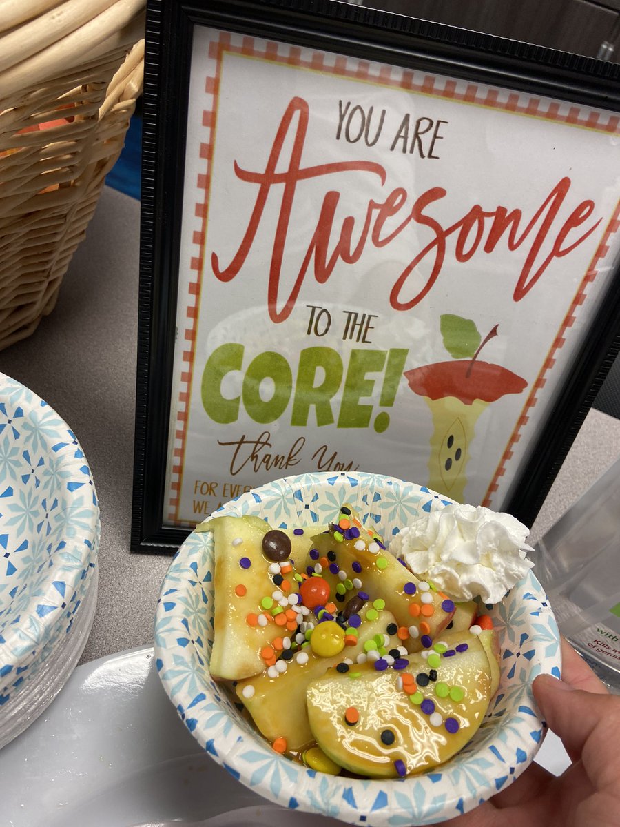 Tiffany Groce 🍎 tweet media