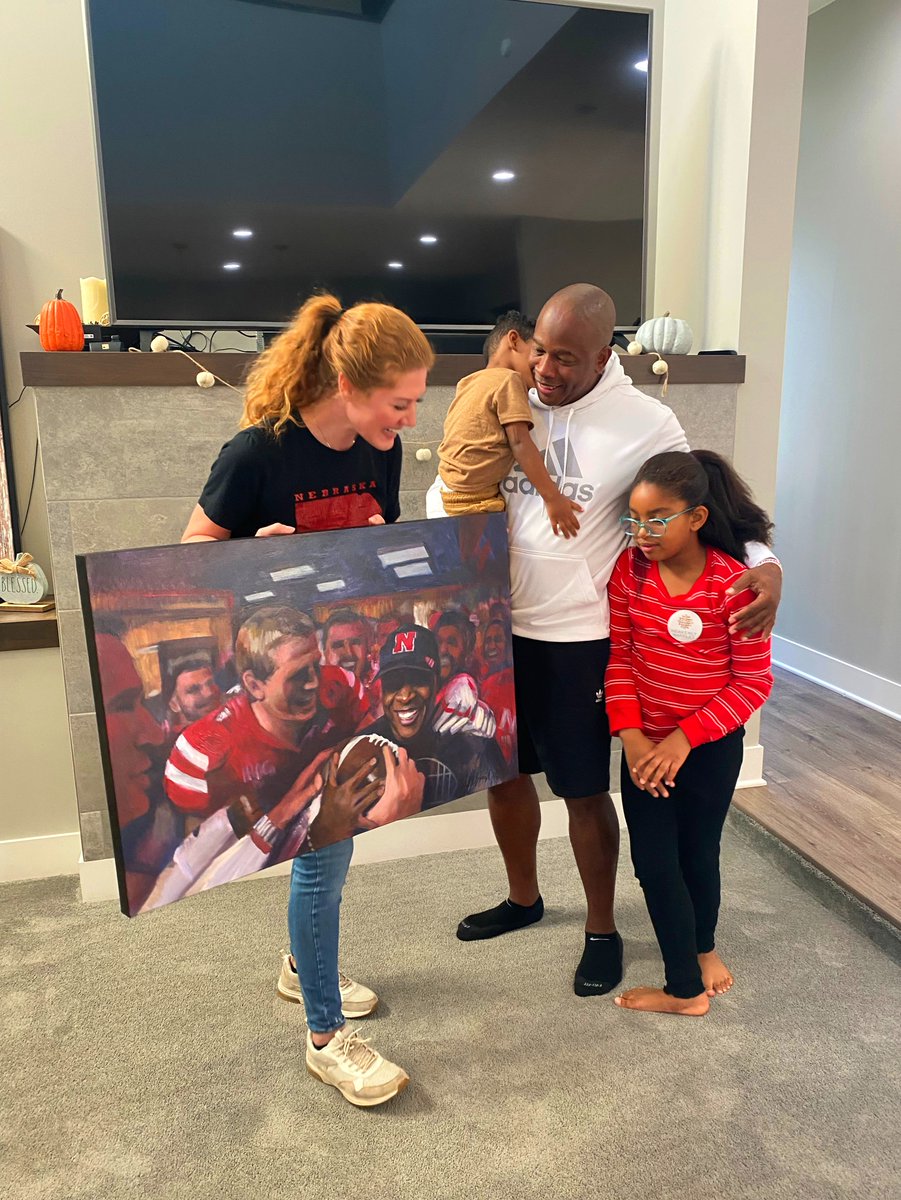 Aspitsnogle's tweet photo. Sunday morning, Mom, Dad, myself & Mickey’s wife @mrsjosaga surprised him with my painting. There is this feeling of what Nebraska should be with him. His wife and family are just as wonderful!
#GBR #MickeyJoseph #HuskerNation #HCMJ
Licensed Nebraska NIL prints available https://t.co/GofSqrsy0F