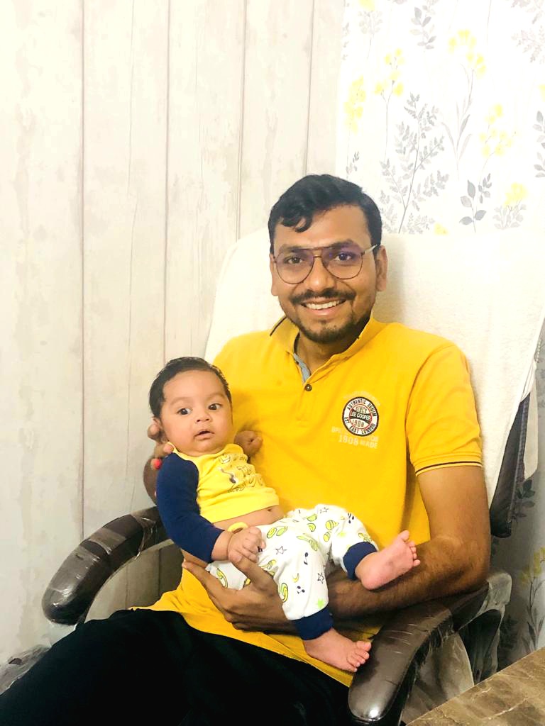 GauravPatel40's tweet photo. “On the occasion of your first Diwali, I wish that each and every moment of this auspicious day shower you with blessings of joys, good health and prosperity❤️❤️😍😍
Happy First Diwali to you our dearest cute son #Garvit_Patel❤️❤️🥰🥰
#firstdipawali
#dipawali2022
#firstdiwali https://t.co/F4y1voJD3N