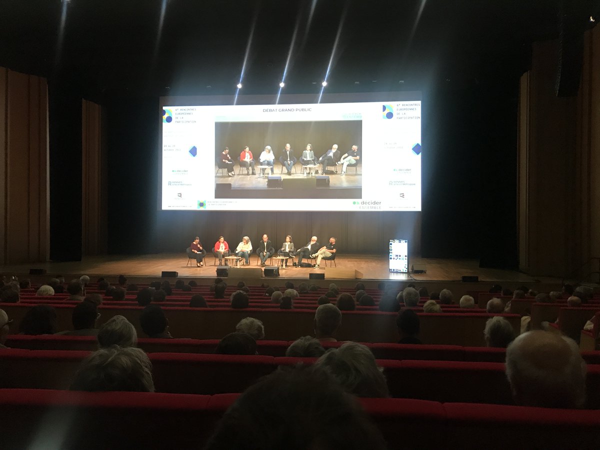 ⌛La salle est plein pour le #débat grand public des #Rencontres européennes de la #participation2022 ✨ 🗣️ Avec @Chantal_Jouanno @EnrjpaysRennes @LoicBlondiaux, nous abordons la question de la #transitionécologique et des réponses citoyennes