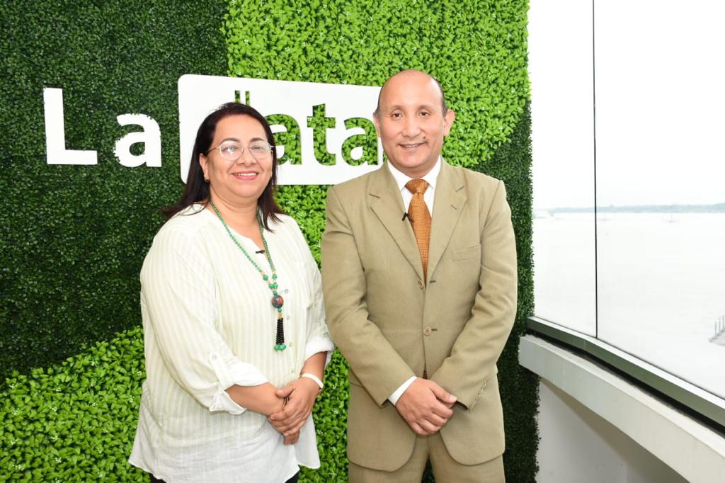 IESS_YoTeGuio's tweet photo. #Guayas | “Hay que agradecer al presidente @LassoGuillermo  por asumir el pago de la deuda olvidada por el estado con el @IESSec. Hay un compromiso para recuperar la institucionalidad en beneficio de sus afiliados”, dijo el director provincial, @FelixPilcoGye en @LaDataEc. https://t.co/E3HzNbnCvq