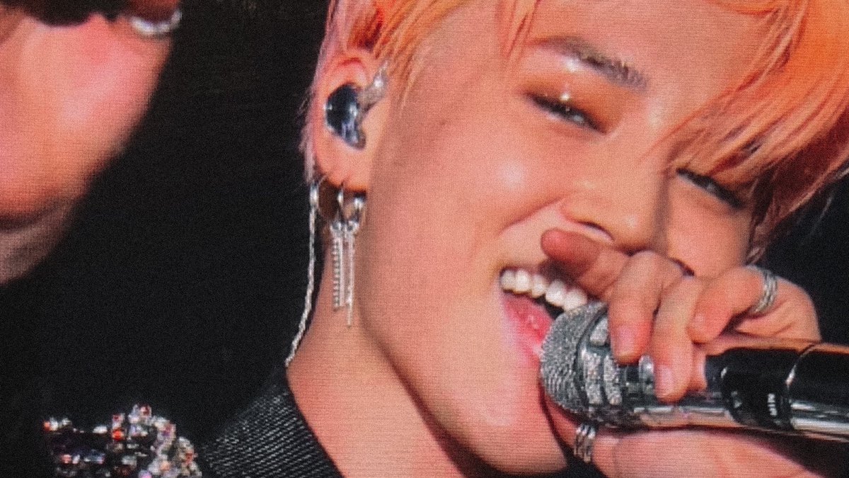 librafolders's tweet photo. — kitty gang jimin supremacy (2019). https://t.co/yWRS2FtWaM