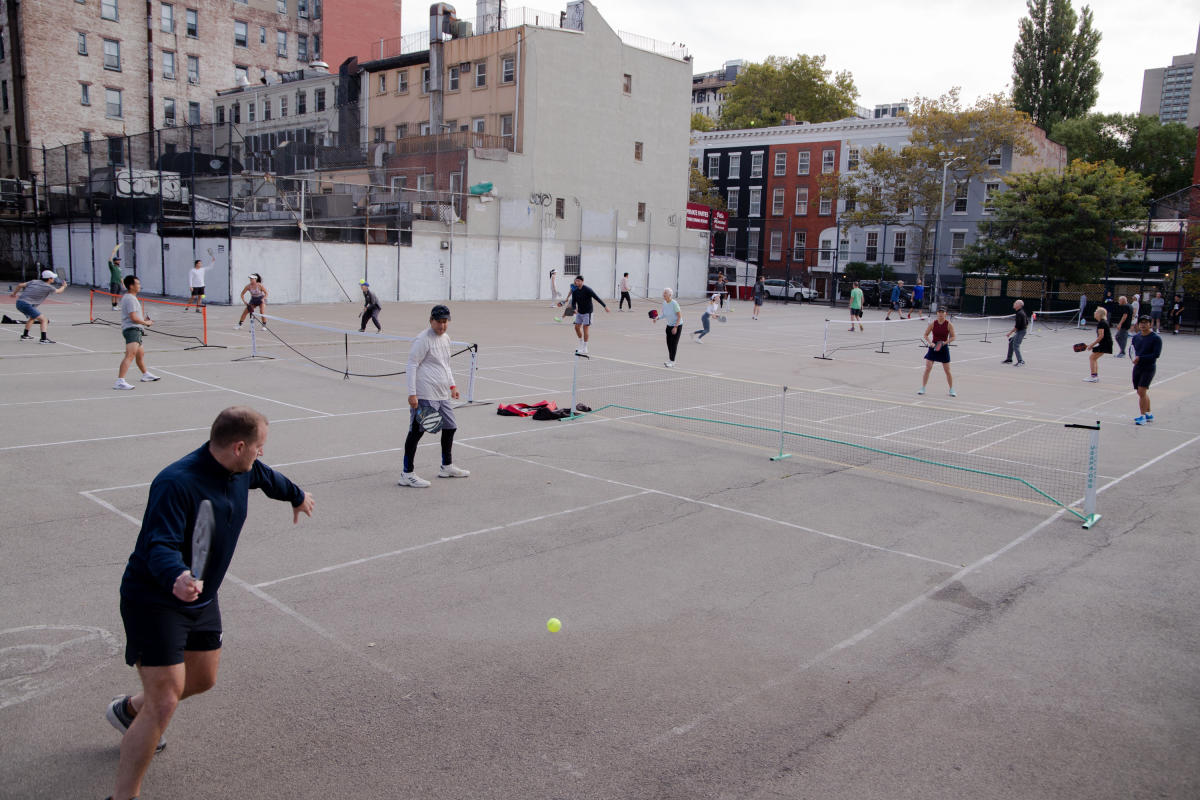 YahooNews's tweet photo. Pickleball is expanding. Tennis is mad. https://t.co/IUJWhUGW1W https://t.co/jWMzLePVt4