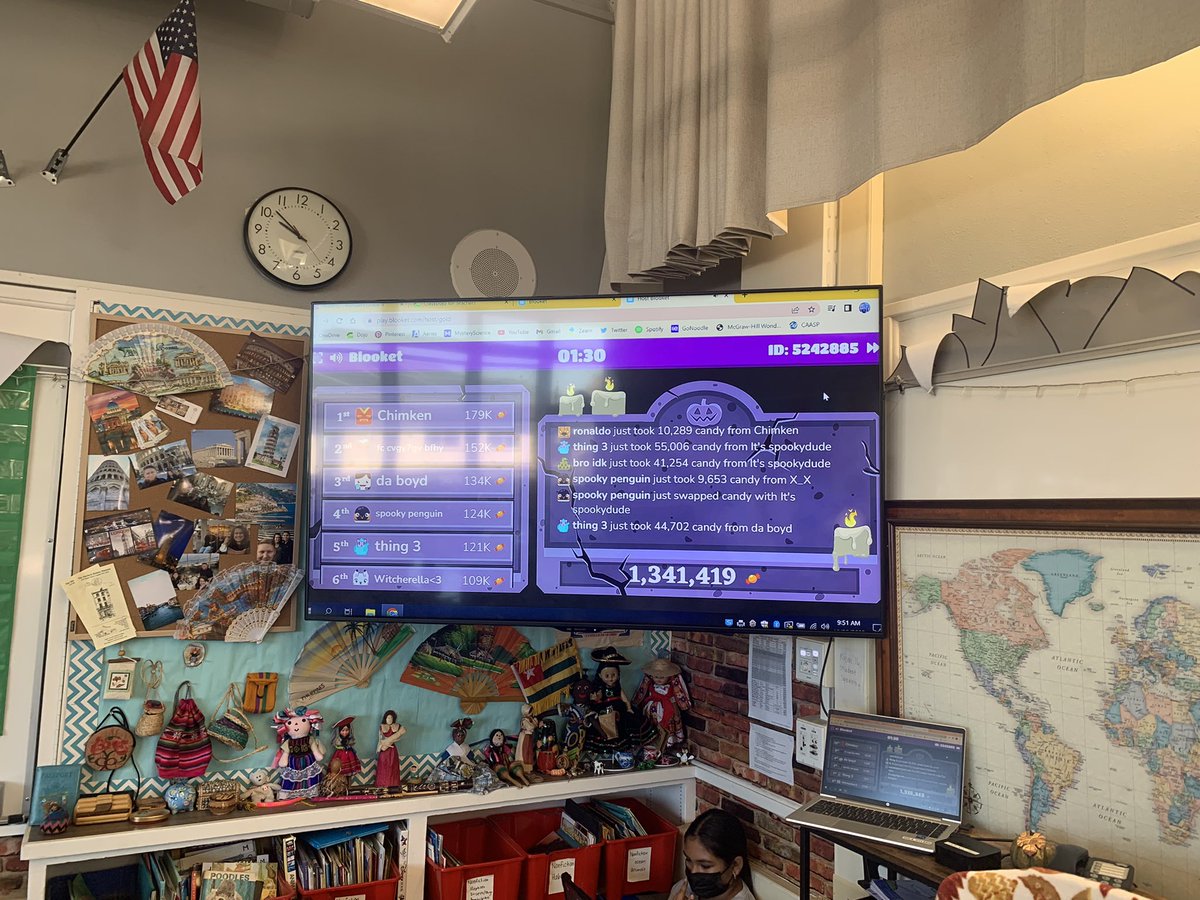 mrsutler's tweet photo. BLOOKET is a HUGE hit in 4th Grade! Today our jets are really enjoying the Halloween theme to their Vocabulary Blooket! @PlayBlooket https://t.co/Q66hPDDYf6