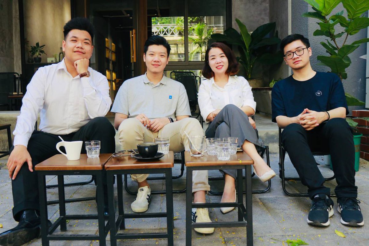 Great coffee chat with secretary general of Vietnam Blockchain Association