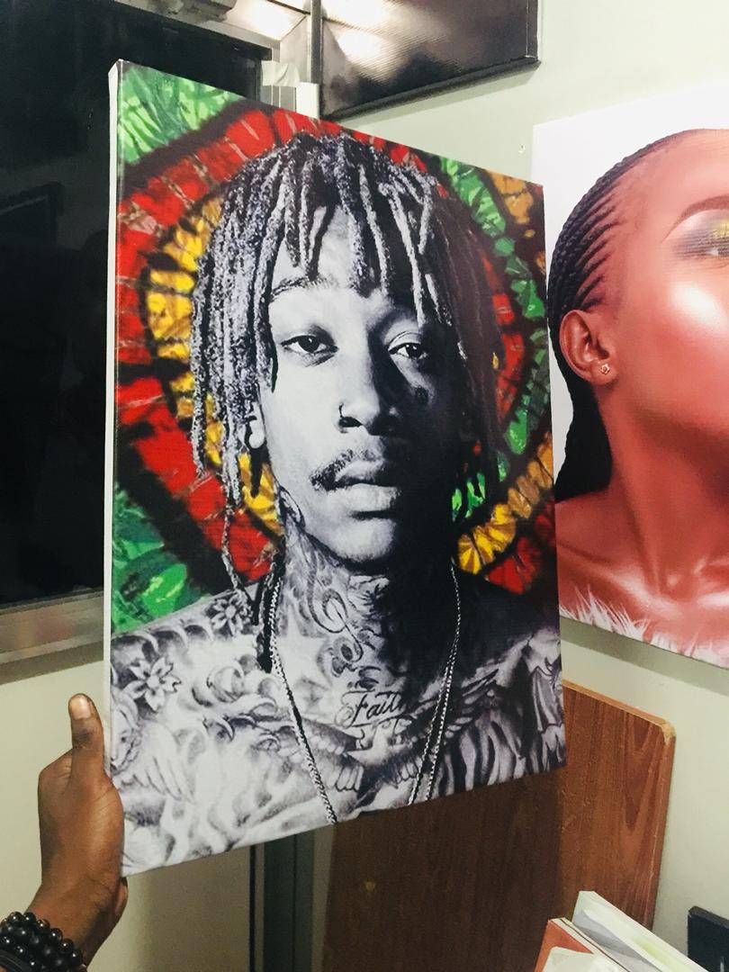 DreezyLamary's tweet photo. Nauza picha size A2 kwa bei ya shilingi 15000(Elfu kumi na tano). @Big0047 @raphyrodrick @SadickTusia @GpixelP @CitySta89072570  Naomba mnisaidie kuretweet wengi wajue please 🙏 https://t.co/Vg4tGklA6Z