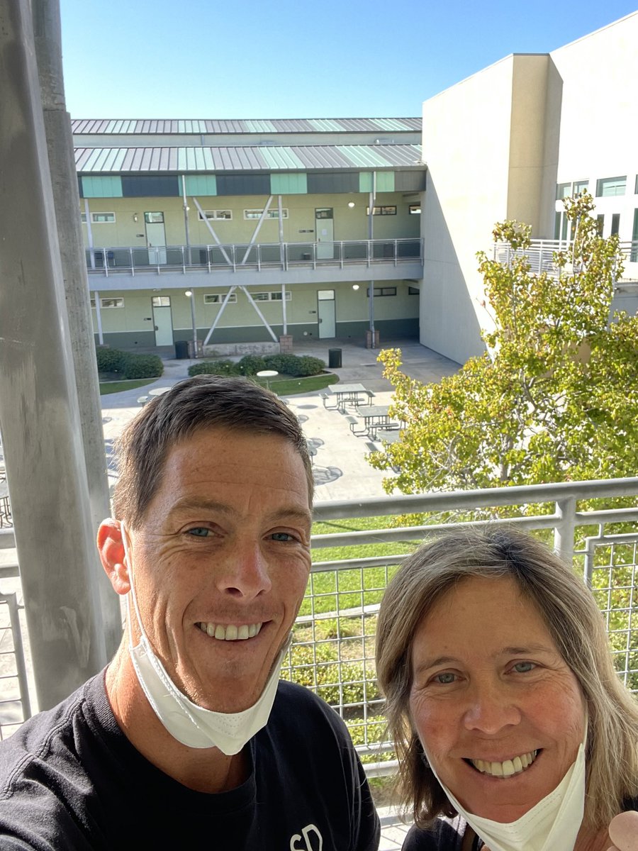 San Diego Met (@wearesdmet) on Twitter photo Sending some of our best and brightest to <a href="/lincolnhighsd/">Lincoln High School</a> to check on our former principal and forever friend <a href="/magudelo/">Melissa Agudelo</a> Sending some of our best and brightest to <a href="/lincolnhighsd/">Lincoln High School</a> to check on our former principal and forever friend <a href="/magudelo/">Melissa Agudelo</a>