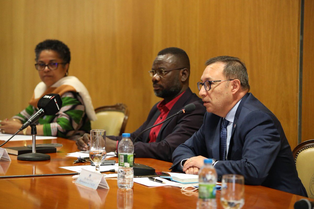 YeroviH's tweet image. Interactive moment within @ONUAngola and university students. It was great to see the interest of students on #UNwork and #SDGgoals. 
#Youth are important player to acelerate #SDGresults in Angola and ensure that no one is left behind. 
#UNDayinAngola.