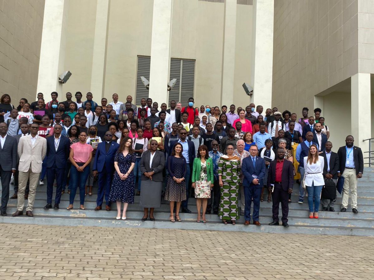 YeroviH's tweet image. Interactive moment within @ONUAngola and university students. It was great to see the interest of students on #UNwork and #SDGgoals. 
#Youth are important player to acelerate #SDGresults in Angola and ensure that no one is left behind. 
#UNDayinAngola.