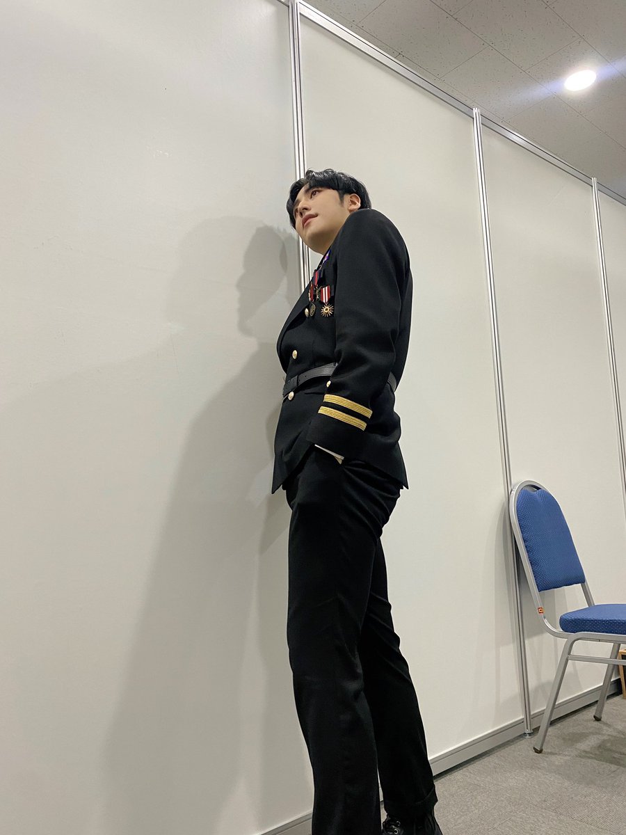 hyetongjun's tweet photo. Happiest birthday my best boy! 🥳🎂💐 thank you for being born &amp; thank you for existing. I'm supeeeer prouuud of you because you've come so far, you've done your best <3 https://t.co/1rM2zJjwsk