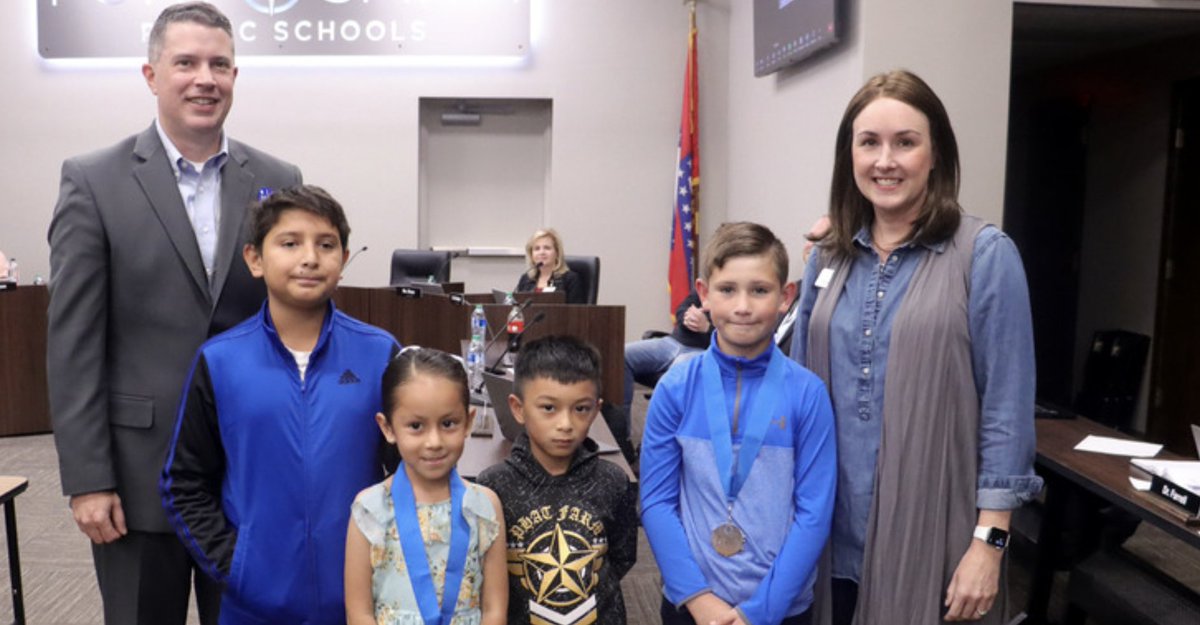 FSSchools's tweet image. At the FSPS Board of Education meeting last night, we were able to recognize our Superintendent&apos;s Stars for the month of October! Congratulations to these students, we are so proud! #FSPSProud #FortSmithFam