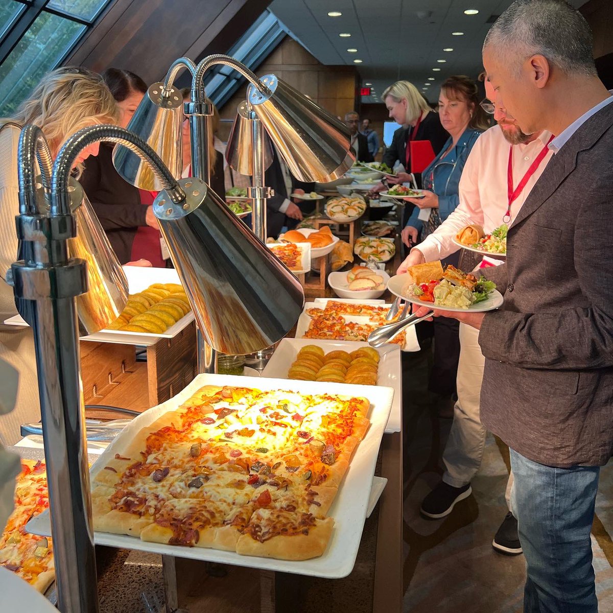 CDEFtoronto's tweet photo. Thank you to our Day 2 Lunch Sponsors @SiemensHealth and @QuestDX https://t.co/2v42jye7GI