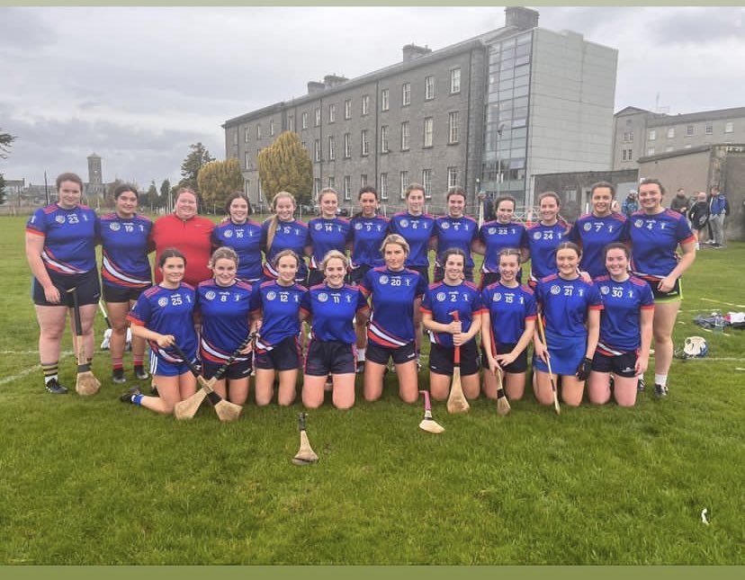 looney_tara's tweet photo. @mic_stpats St Pats Camogie with their first win vs @MIE_Spoirt under new management Liam Kennedy and Joanne Ryan #superpats 🔵⚪️ @3rdLevelCamogie @finnomurchu https://t.co/Wgw4MO3PGi