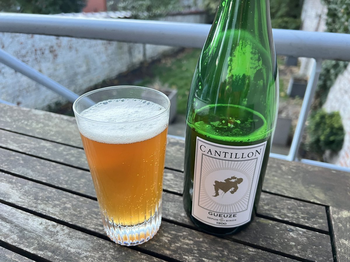 StudyBrewing's tweet image. Walked another segment of the Charleroi-Brussels canal today. Finished with a stop at Cantillon and then later in Saint-Gilles for what will likely be (sadly) the final L’Annex Saison of the 2022 season for me.