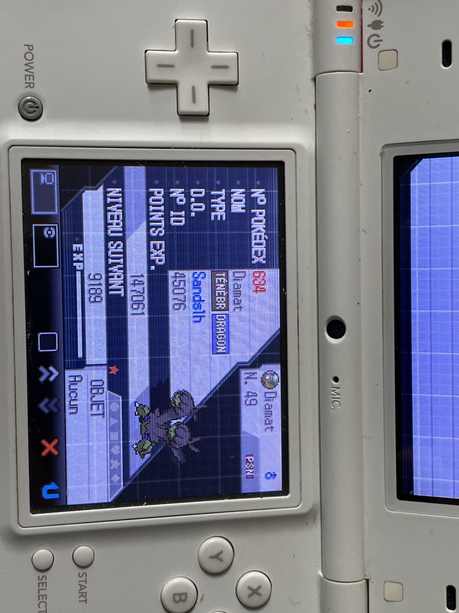 Yo !
J’ai trouvé 2 shinies ajr (oui oui)
Flabebou en 4440 RE
DIAMAT (amat) en 1265 RE
Su-per.
<a href="/Zarba29/">Taran</a> merci le goat de m’inspirer.
Vive triomphe. <a href="/JuVideoFe/">Julian</a> 
Ça motive très très fort pour la suite.