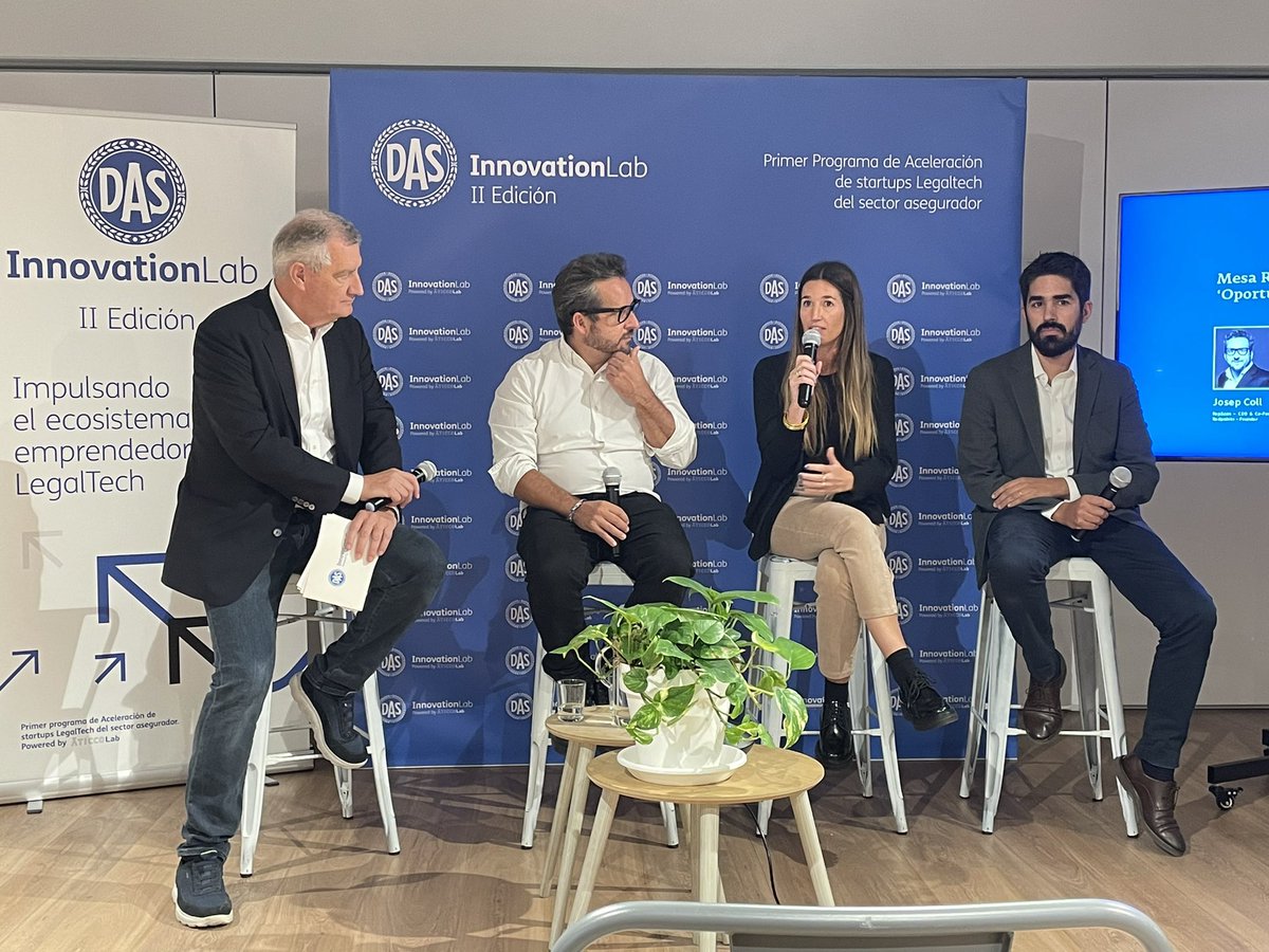 Mesa redonda sobre “Oportunidades en #legaltech” con emprendedores de éxito <a href="/ClaudiaPierre20/">Claudia Pierre</a>, <a href="/jcollrodriguez/">Josep Coll Rodríguez</a> y <a href="/jonavajo/">Josep Navajo</a> en el evento de #presentación de DAS Innovation Lab. 🚀🚀