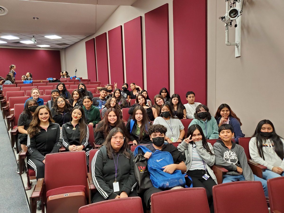 Former and current Lions...Yes Our Lions ROAR for success!!! #Lionspride365ROAR #AldineHOPE22 <a href="/LewisMS_AISD/">Lewis Middle School</a>