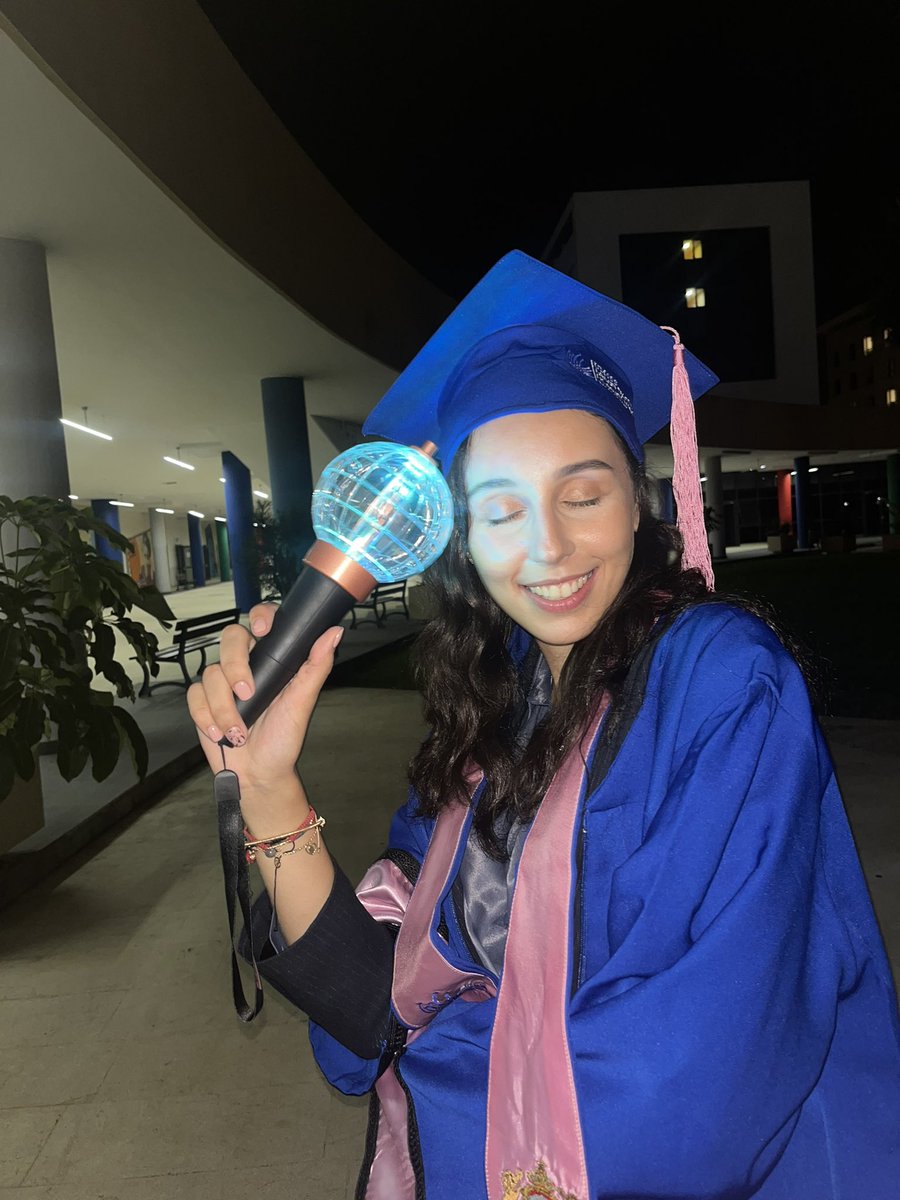 L_Lina11's tweet photo. After many years of hardships and struggle, I finally graduated from med school and became a doctor 🩺
Without @ATEEZofficial I don't think I would have made it this far
You were here every step of the way providing me with love and support !
Thank you to you and my Atiny besties https://t.co/phT94rm4VR