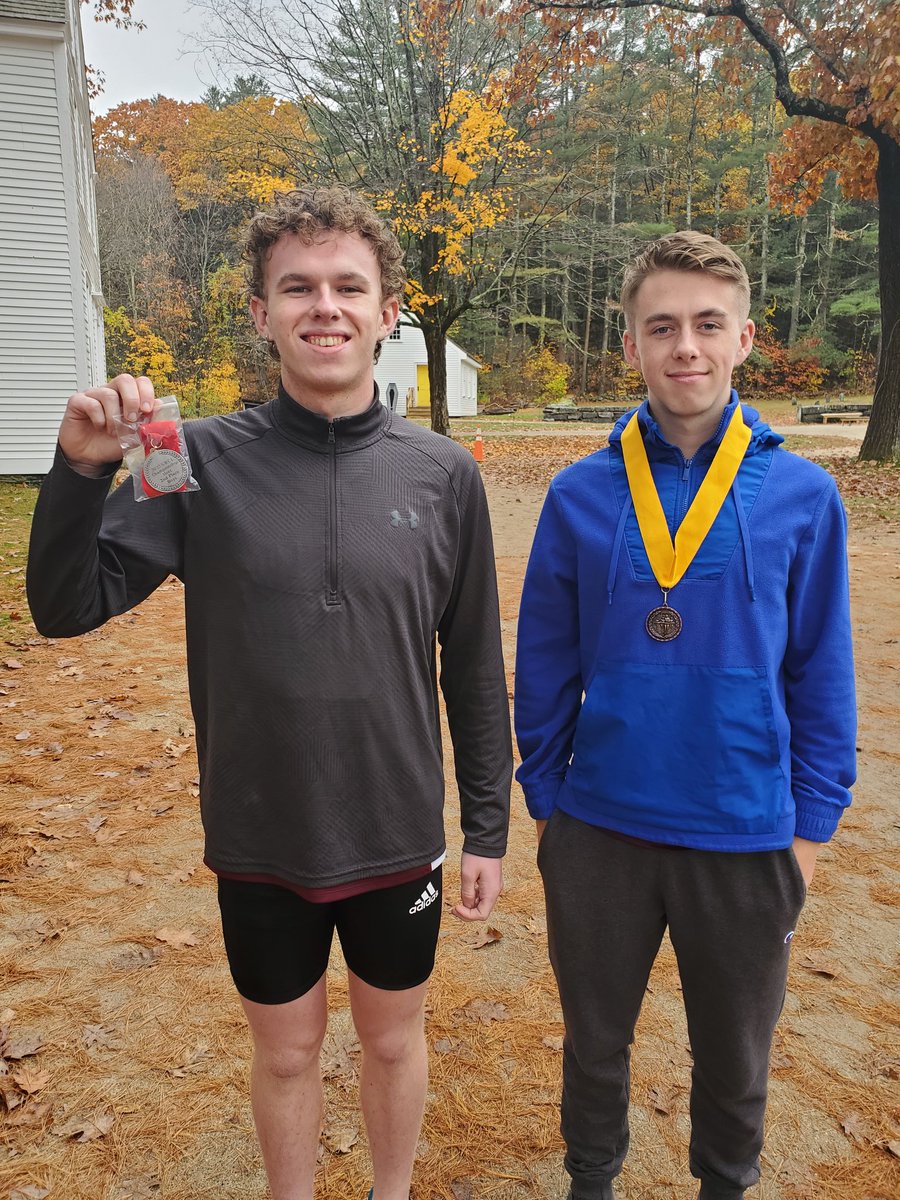 Top class performances today at SWCL Championship meet. Boys 4th team! Top 10 and medalist winners for Danielle (8th) Dylan (4th) and Marcus (2nd) 

Congrats to Emily Kelly and Sophia Polo, both 8th graders, who finished up their seasons competing with the high schoolers!