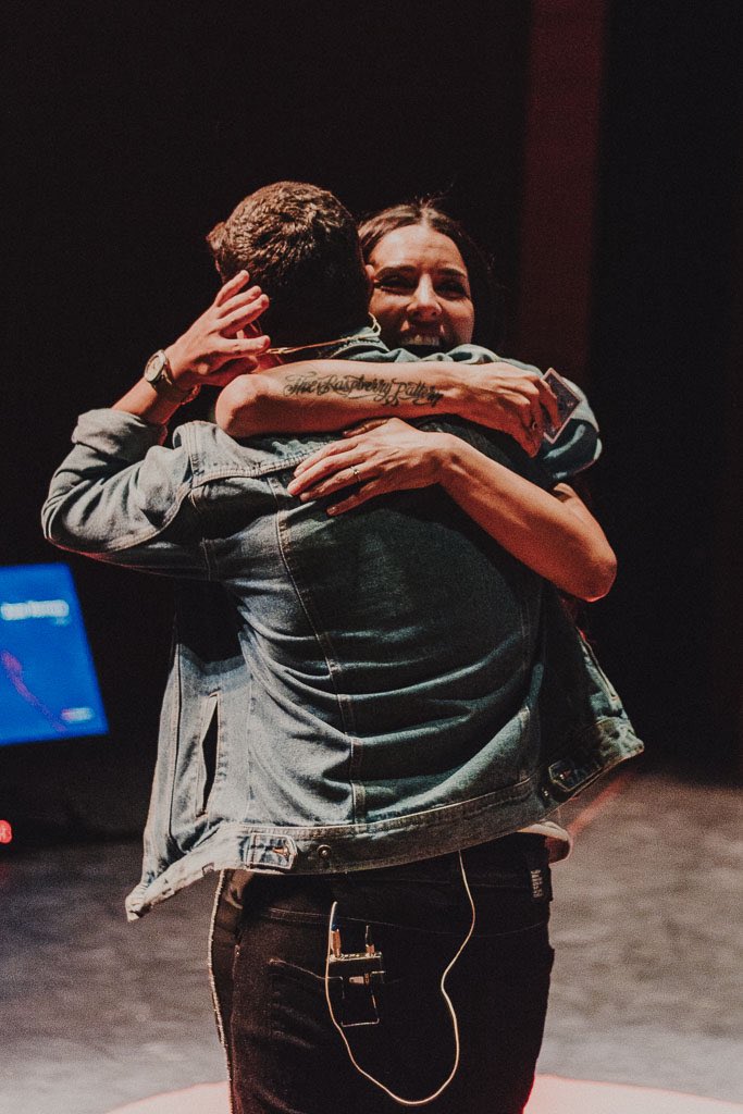 mjuanherrera's tweet photo. La magia de las casualidades @RuthLorenzo Mañana os contaré la historia del #BeautifulPath y veréis lo que ocurrió sobre el escenario. https://t.co/AqyeA7xdJW