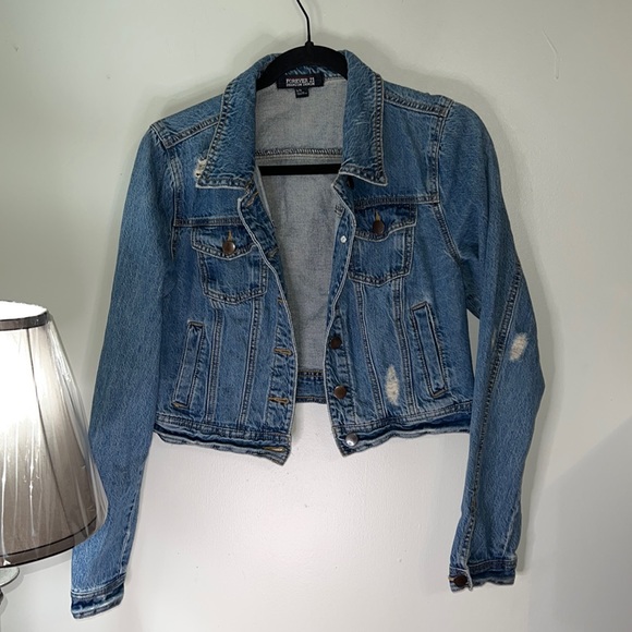 funpoppintags's tweet photo. So good I had to share! Check out all the items I'm loving on @Poshmarkapp from @thegypsyathome #poshmark #fashion #style #shopmycloset #forever21 #nfl: https://t.co/5te3JdBsn4 https://t.co/YWdv9VHW2l