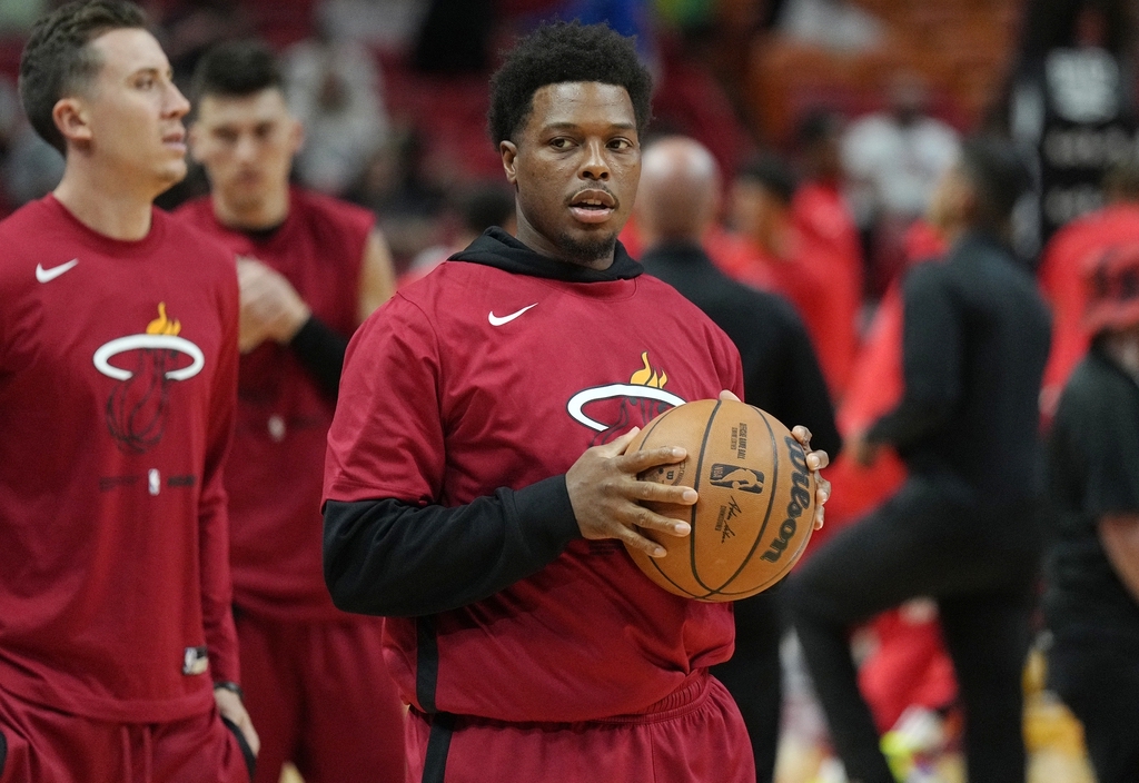 HeatNationCom's tweet photo. Kyle Lowry wants the ball in his hands more to generate more shots for himself

“I could probably have the ball a little bit longer, keep the ball in my hands a little bit more. That could help,”

(Via The Miami Herald) https://t.co/oiNFcrF2dy