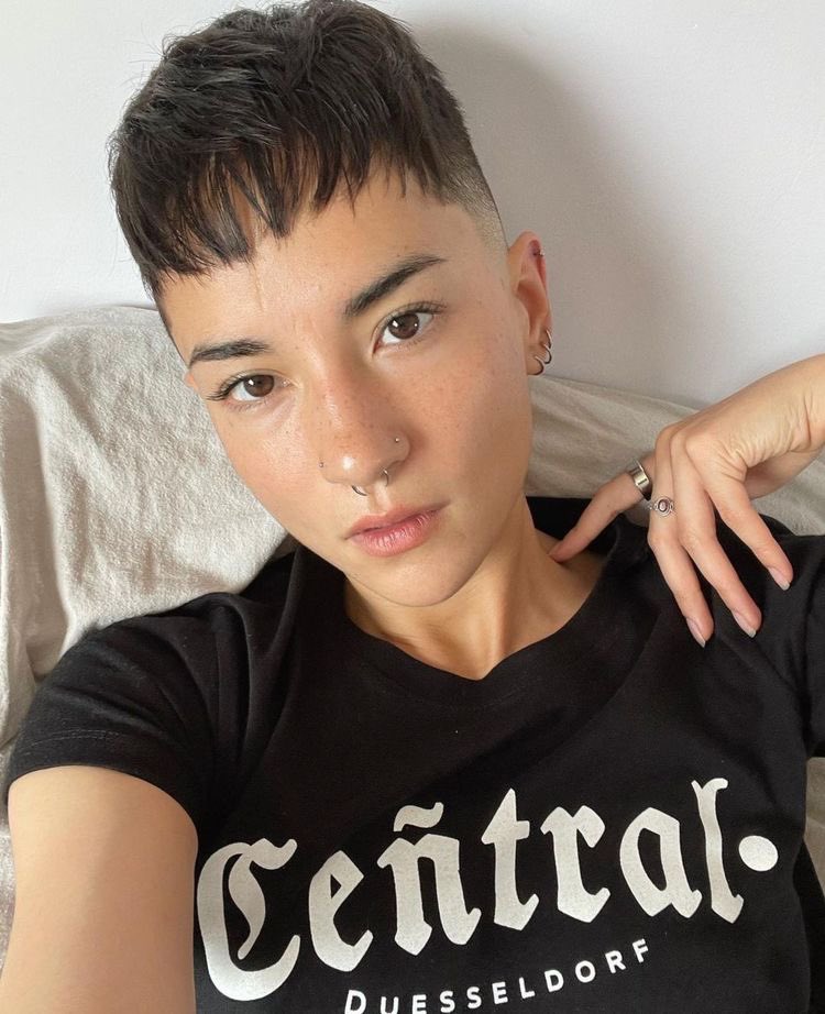 PRlDENPREJ's tweet photo. entering my bald era https://t.co/3E6Jm2Miji