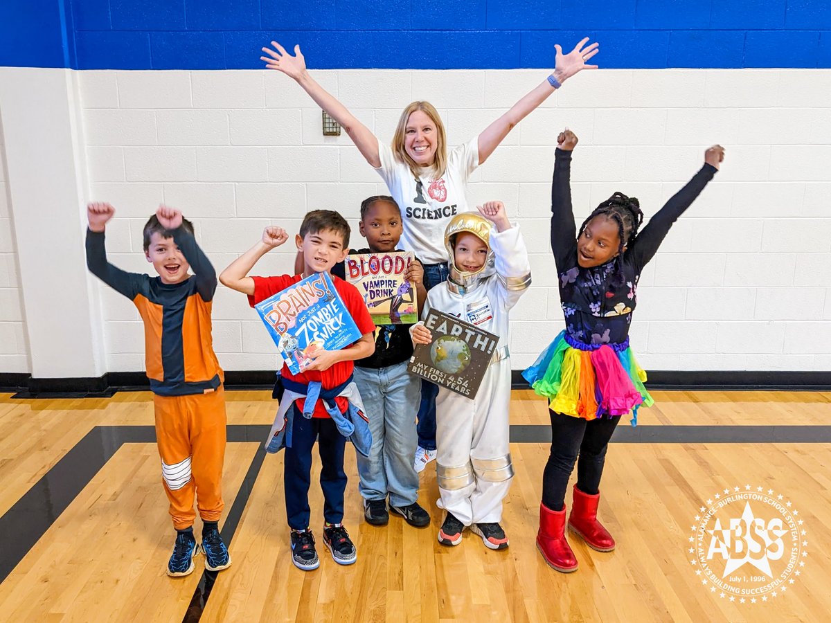 Do you🫀science? Author @stacymcanulty visited @SouthMebaneElem first and second graders to share her new book BLOOD: Not Just a Vampire Drink! Thanks @MacKidsBooks and @FlyleafBooks for this opportunity! #ABSSCommunity #StudentCenteredFutureFocused